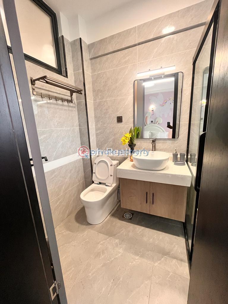 5 bedroom Apartment For Sale Kileleshwa Nairobi - 3