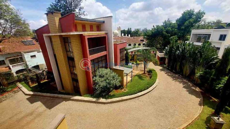 5 bedroom Townhouse For Sale Lavington Mall Lavington Nairobi - 16