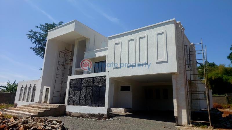 5 bedroom Townhouse For Sale Off Langata Road Nairobi Karen  - 9