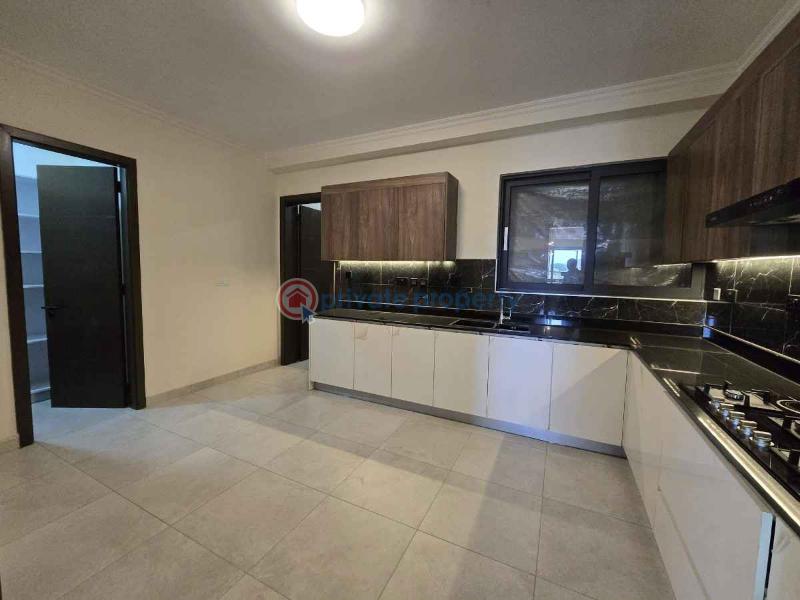 5 bedroom Apartment For Sale Mandera Road Kileleshwa Nairobi - 1