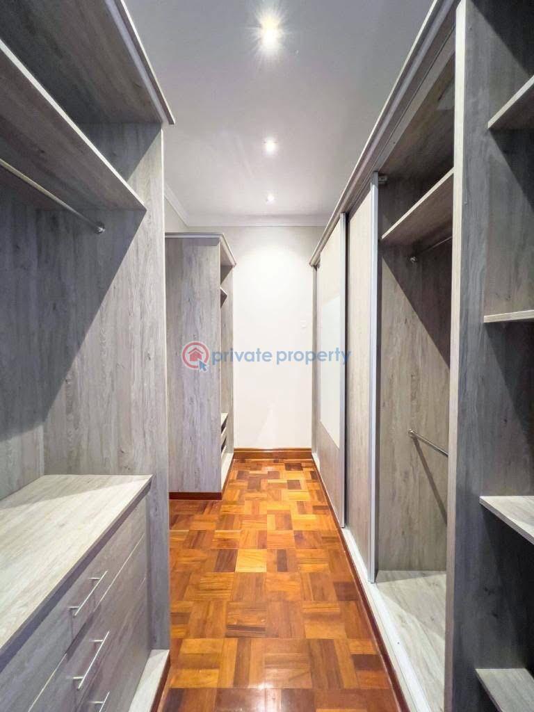 5 bedroom Townhouse For Sale Off Langata Road Karen Nairobi - 9