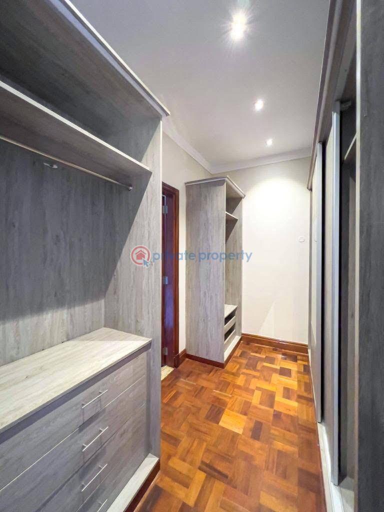5 bedroom Townhouse For Sale Off Langata Road Karen Nairobi - 7