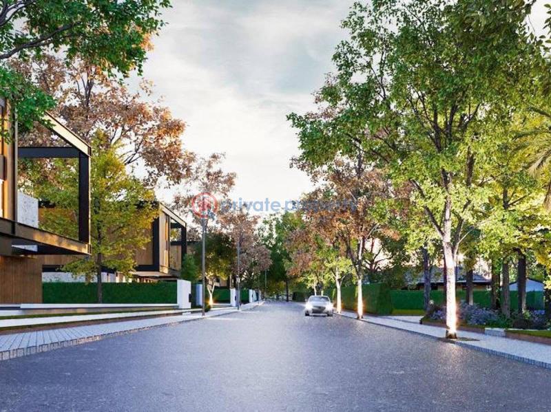 5 bedroom Townhouse For Sale Karen Road Karen Nairobi - 1