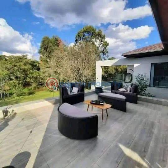 5 bedroom Townhouse For Sale Ololua Karen Nairobi - 2