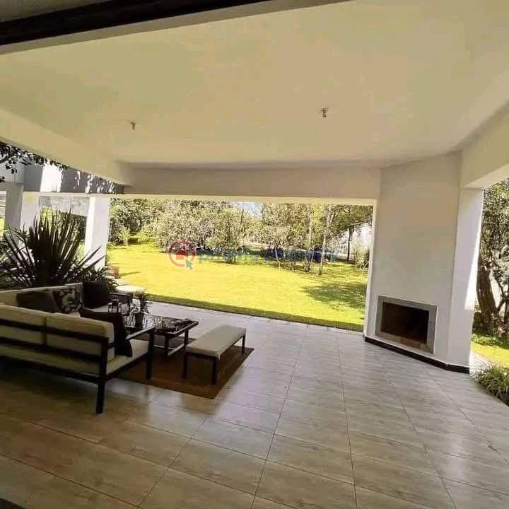 5 bedroom Townhouse For Sale Karen Nairobi - 1