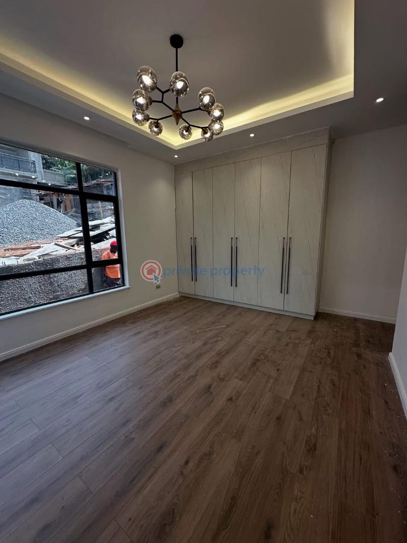 6 bedroom Townhouse For Sale James Gichuru Road Lavington Nairobi - 12