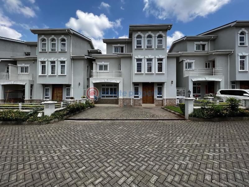 5 bedroom Townhouse For Sale Lavington Nairobi - 0