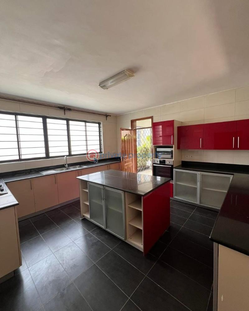 5 bedroom Townhouse For Sale Lavington Nairobi - 2