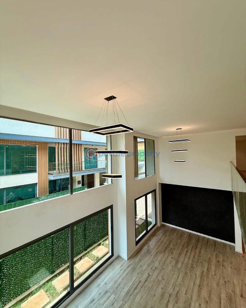 5 bedroom Townhouse For Sale Chalbi Drive Lavington Nairobi - 16