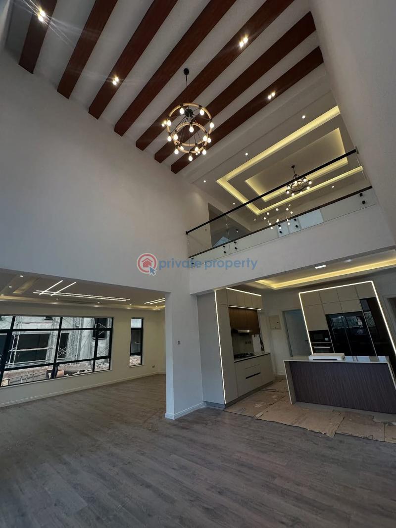 6 bedroom Townhouse For Sale James Gichuru Road Lavington Nairobi - 11