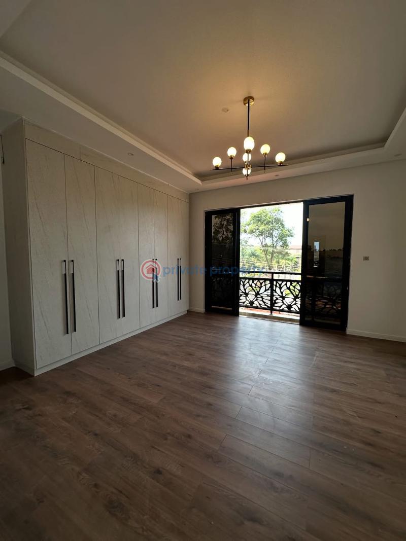 6 bedroom Townhouse For Sale James Gichuru Road Lavington Nairobi - 16