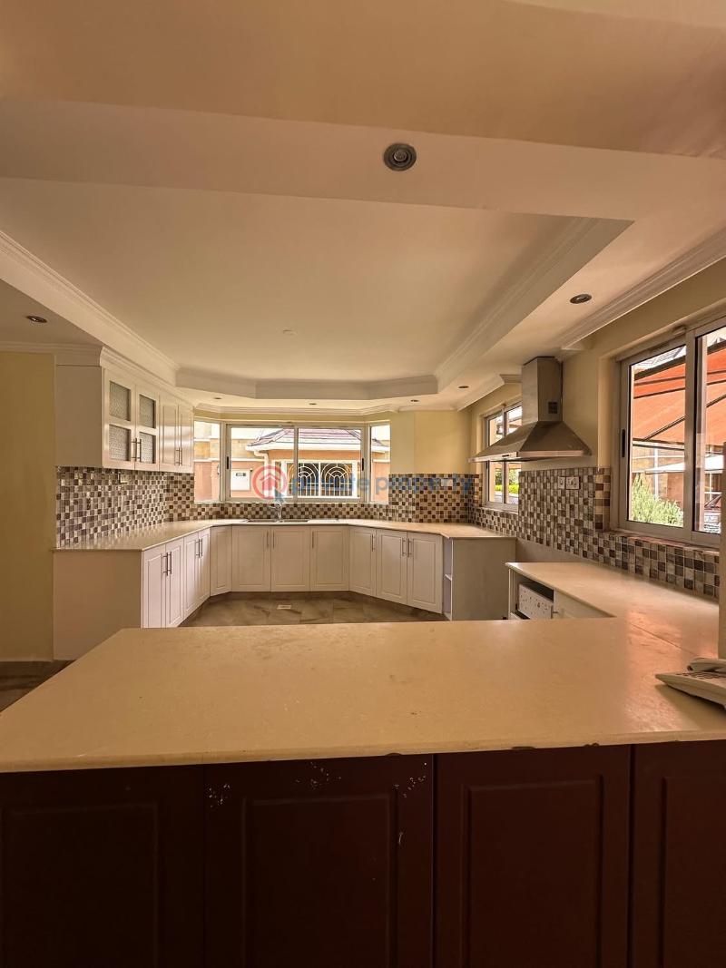 5 bedroom Townhouse For Sale Owashika Road Lavington Nairobi - 6