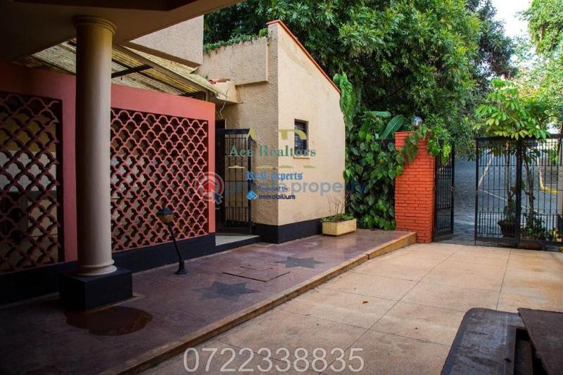 5 bedroom Apartment For Rent Rhapta Road Nairobi westlands. Nairobi - 3