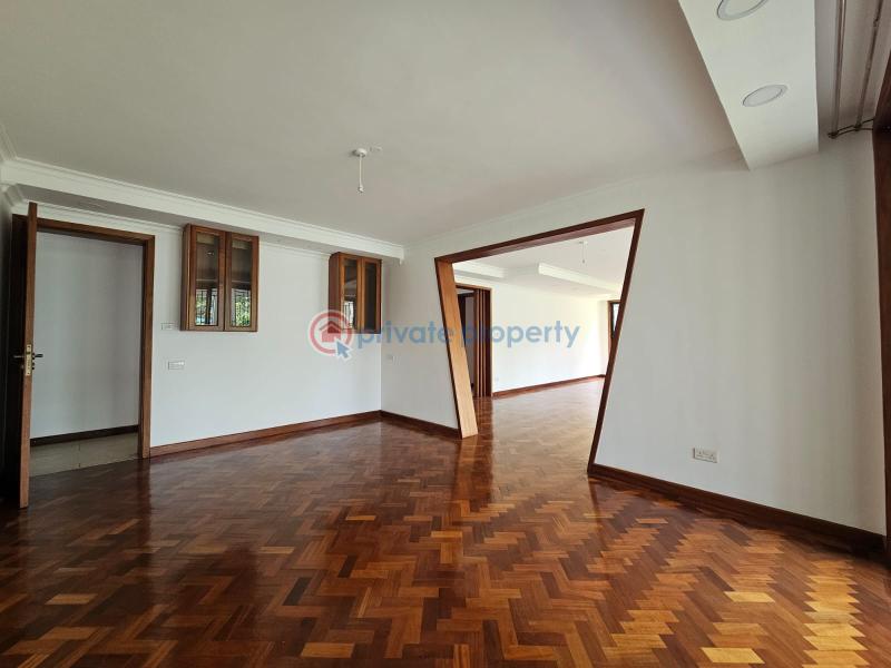 6 bedroom Townhouse For Sale Off James Gichuru Road Near Lavington Green Shopping Mall. Nairobi - 16