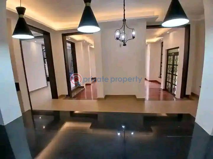 5 bedroom Townhouse For Rent Ndege Road Karen Nairobi - 11