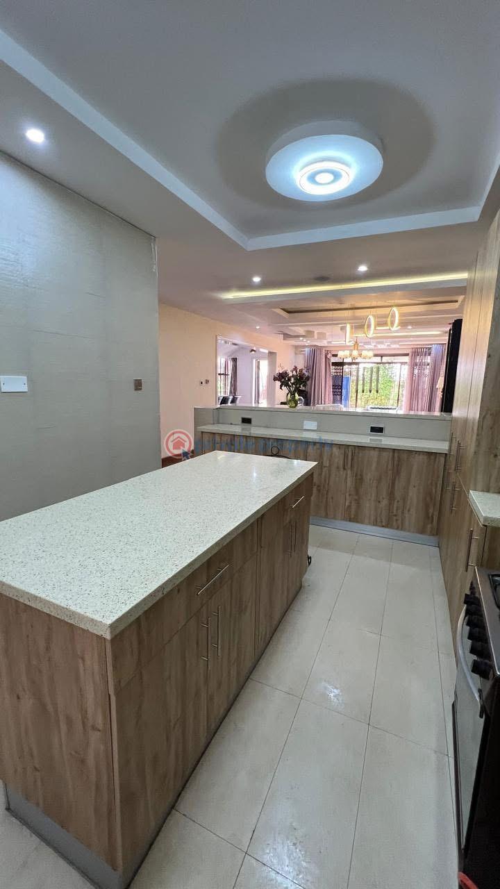 5 bedroom Townhouse For Rent Muthangari Road Lavington Nairobi - 10