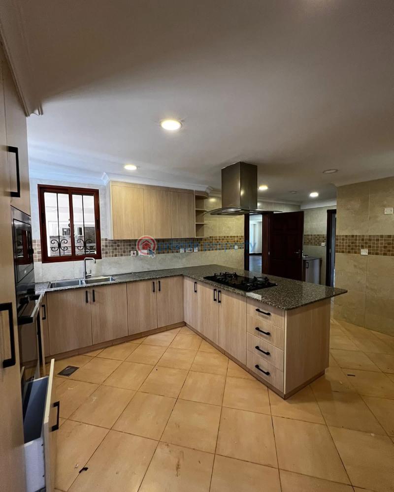 5 bedroom Townhouse For Rent Shanzu Road Spring Valley Nairobi - 3