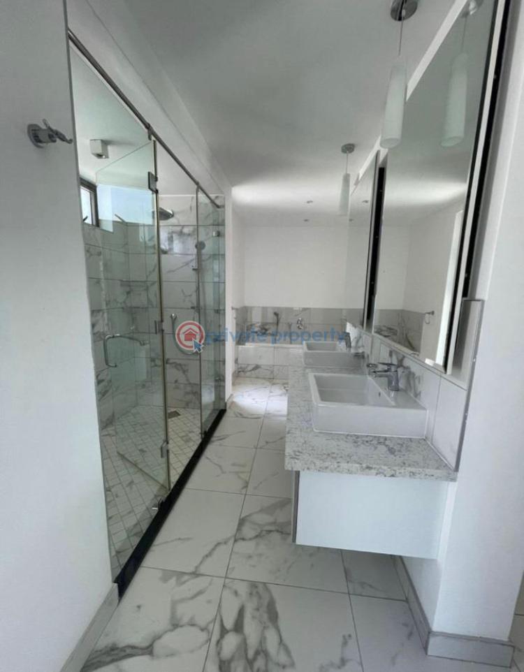 5 bedroom Townhouse For Sale Karen Nairobi - 12