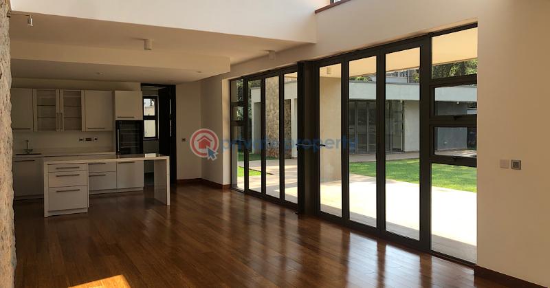5 bedroom Townhouse For Sale Karen Nairobi - 11