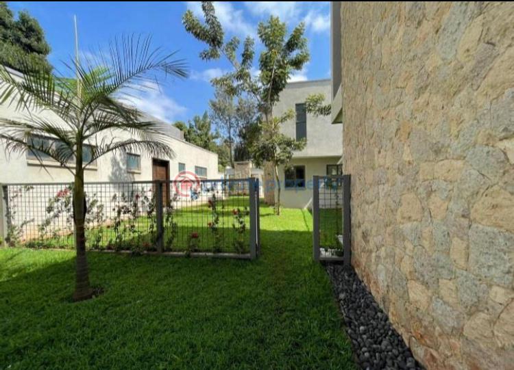 5 bedroom Townhouse For Sale Karen Nairobi - 23