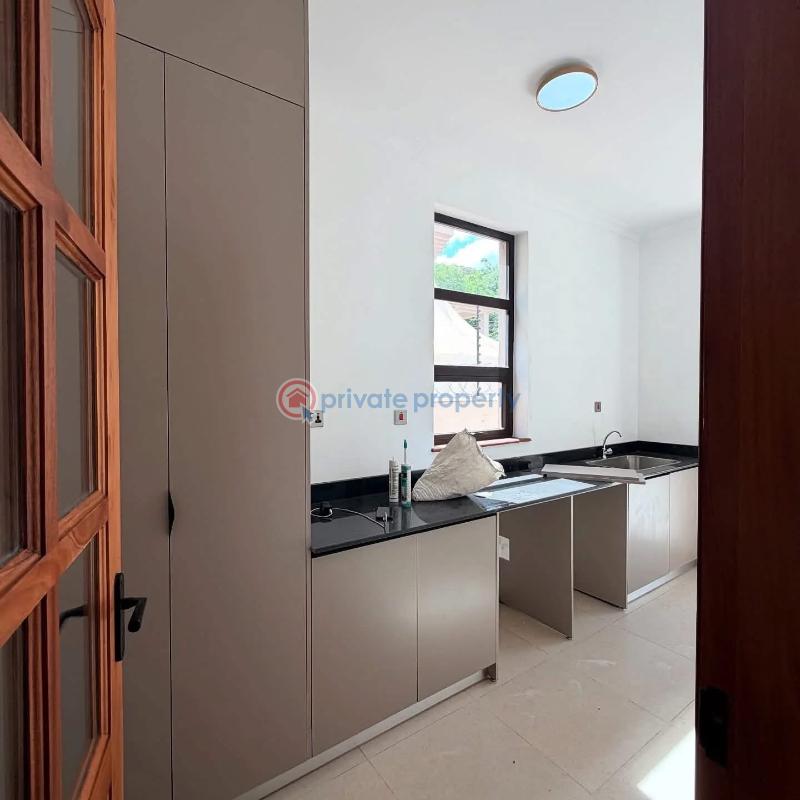 5 bedroom Townhouse For Sale Off Windy Ridge Road Karen Nairobi - 8