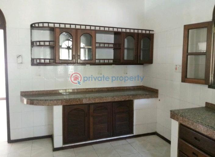 5 bedroom House For Sale Nyali Mombasa  - 0
