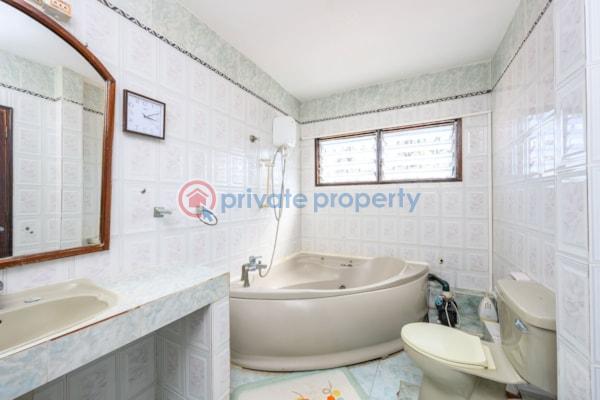 5 bedroom House For Sale Nyali Mombasa  - 5