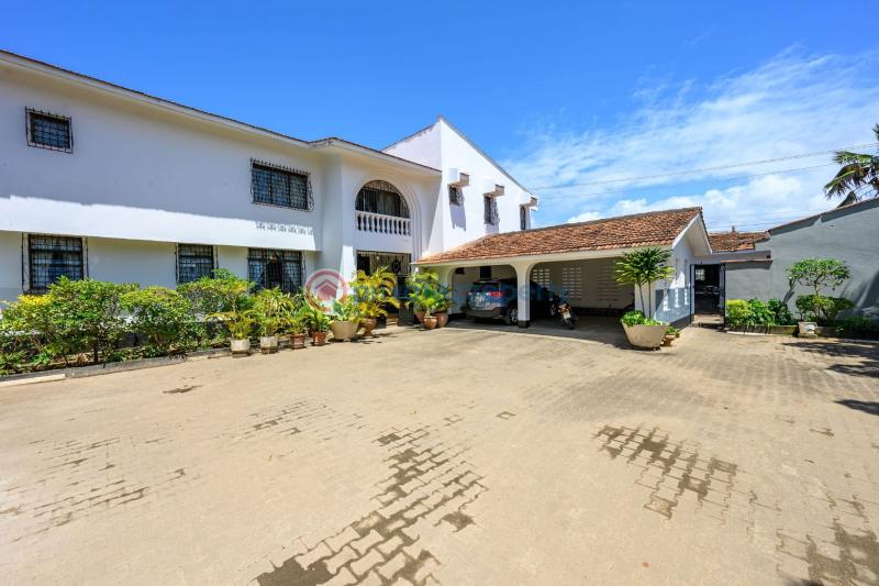 5 bedroom House For Sale Nyali Mombasa  - 3