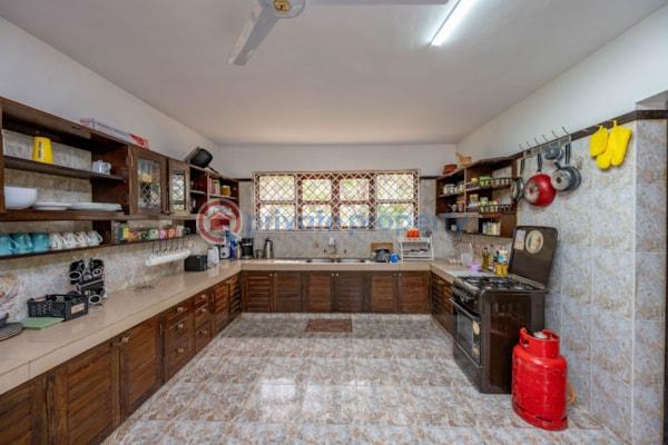 5 bedroom House For Sale Nyali Mombasa  - 4