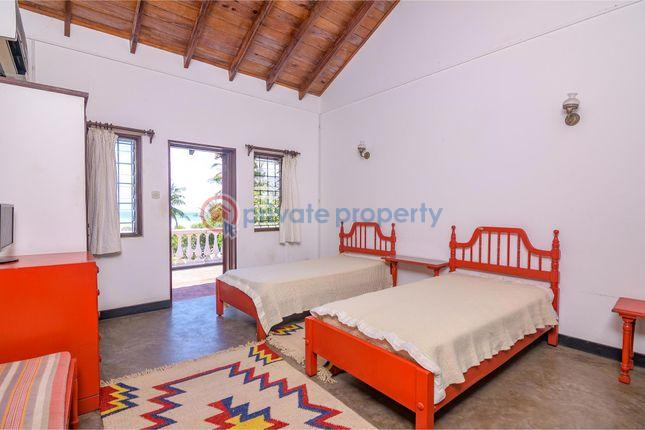5 bedroom House For Sale Nyali Mombasa  - 8