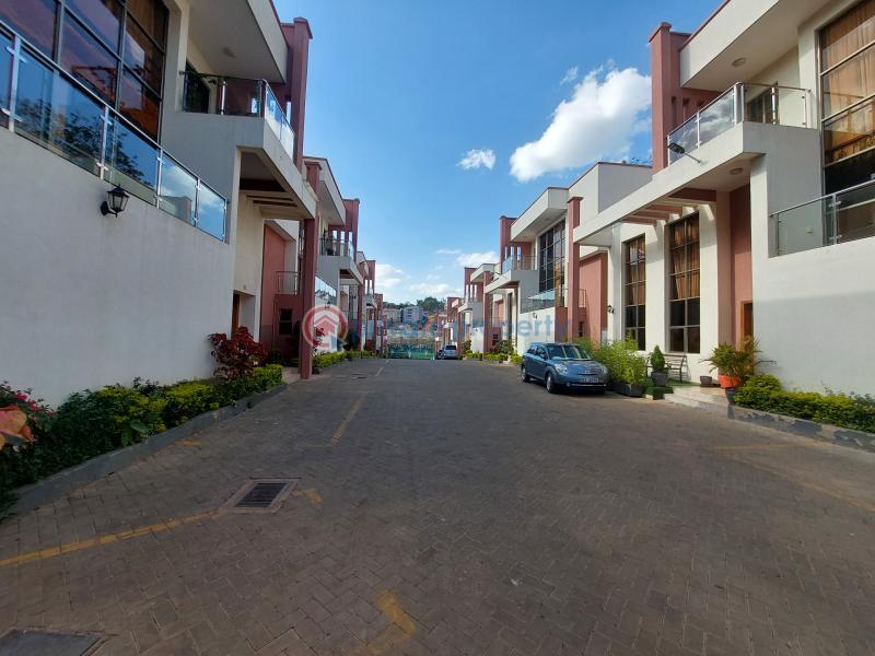 5 bedroom Townhouse For Sale Off Convent Road Lavington Nairobi - 5