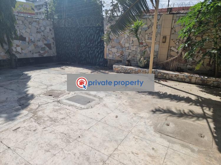 5 bedroom House For Sale &nbsp;hs67 Bombolulu Nyali Mombasa - 9