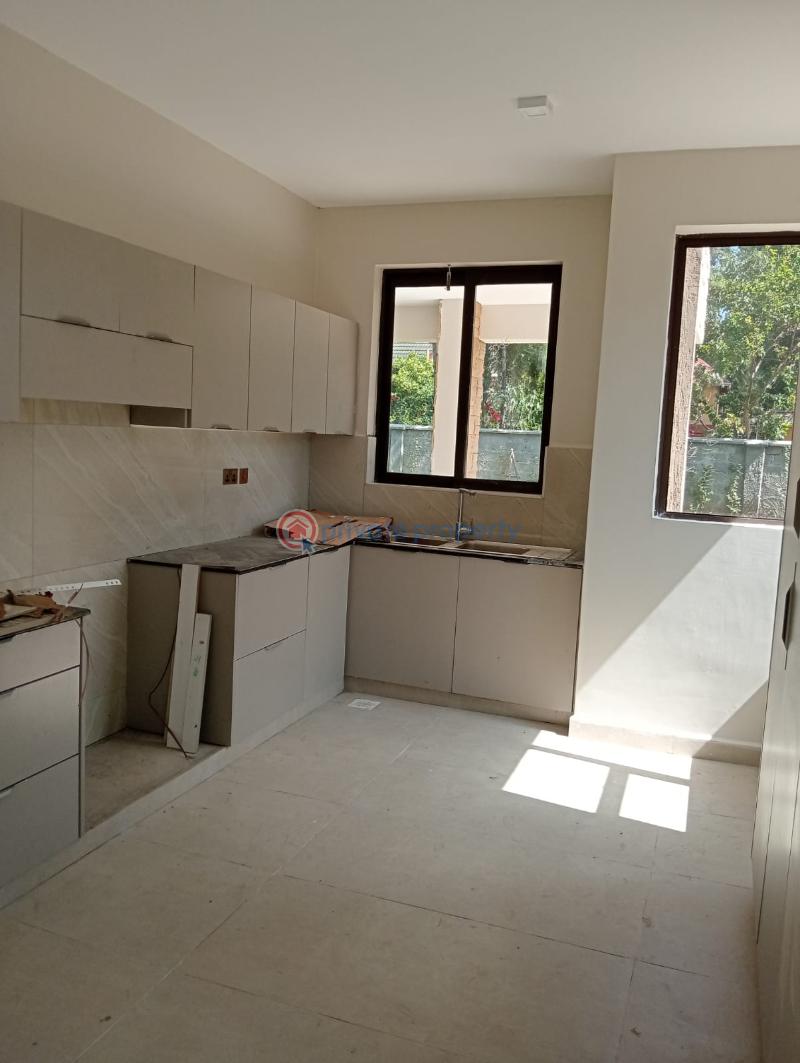 6 bedroom House For Sale Kikenni Road Karen Nairobi - 13