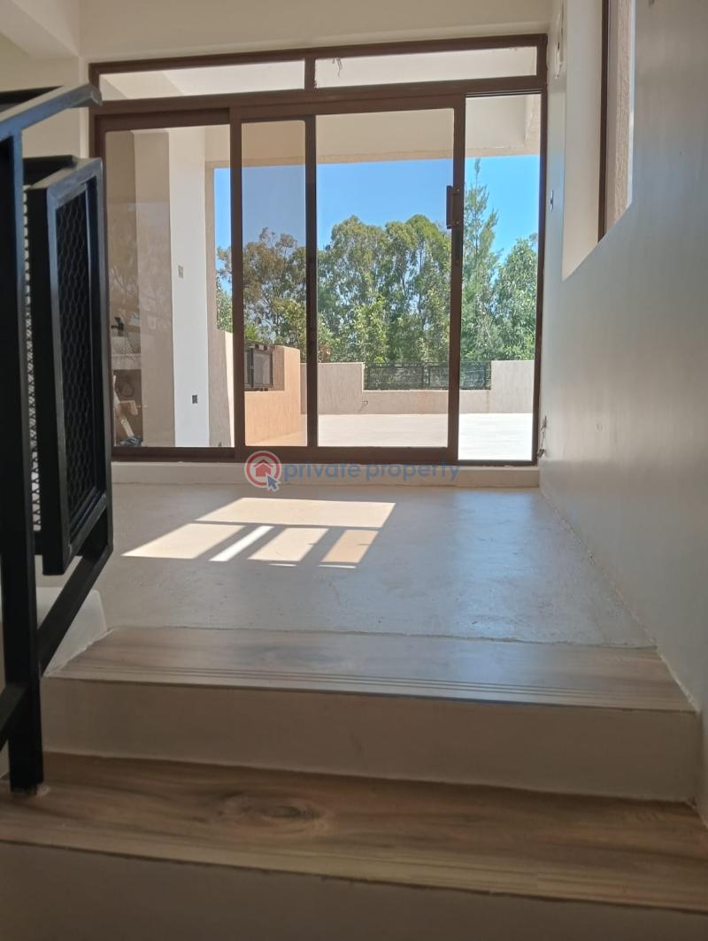 6 bedroom House For Sale Nairobi Karen  - 24