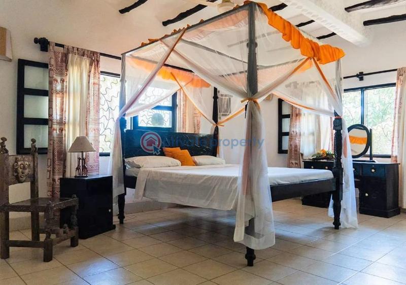 6 bedroom House For Sale Watamu Kilifi - 1