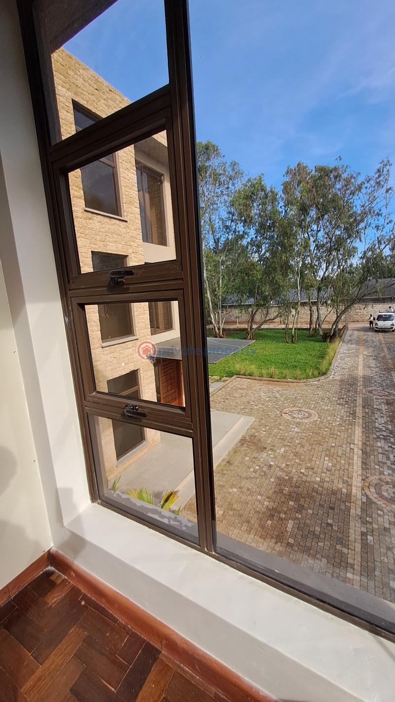 6 bedroom House For Sale Nairobi Karen  - 2