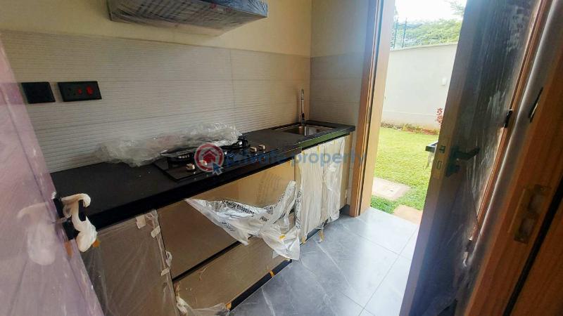 6 bedroom Townhouse For Sale Lavington Mall Lavington Nairobi - 22