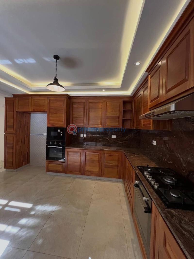 6 bedroom Townhouse For Rent Lavington Nairobi - 1