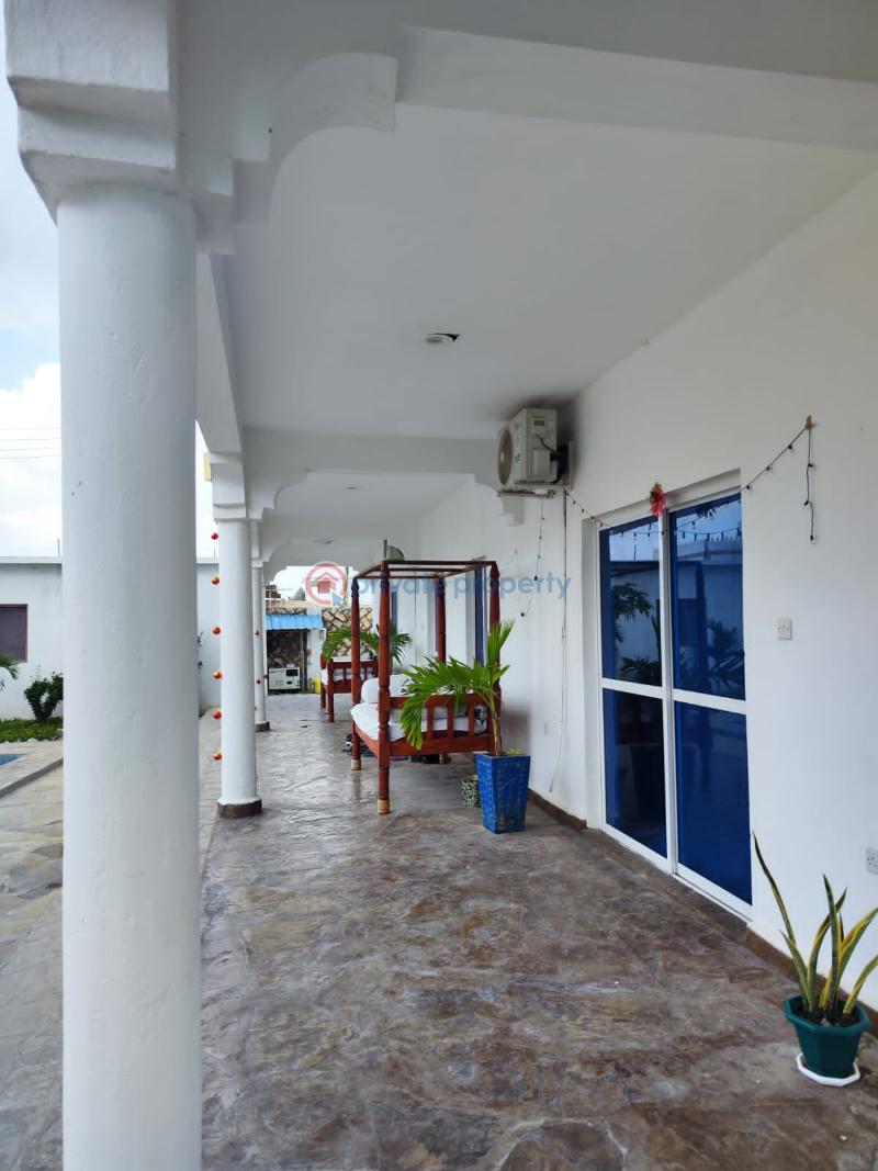 6 bedroom House For Sale Watamu Kilifi - 3