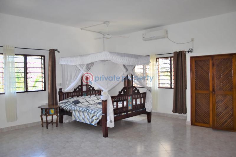 6 bedroom House Short let Papa Remo Ocean Front Watamu Kilifi - 22