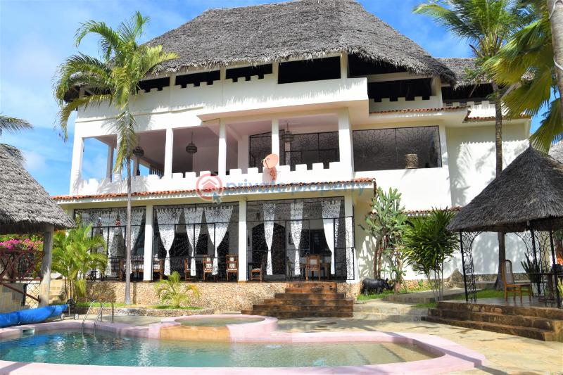 6 bedroom House Short let Papa Remo Ocean Front Watamu Kilifi - 4