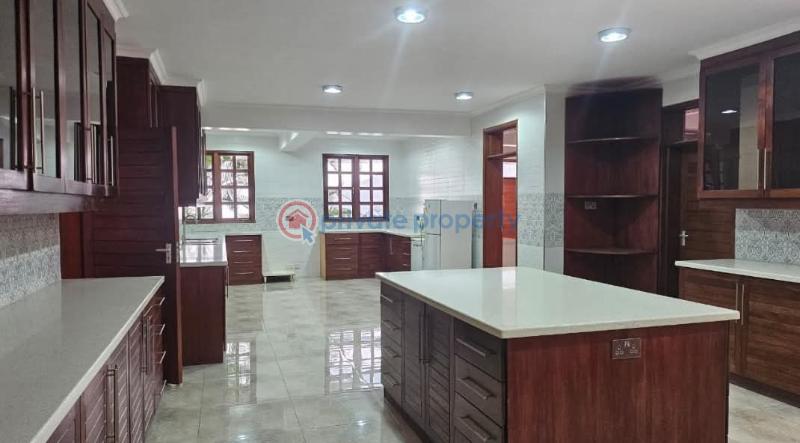 7 bedroom House For Sale Old Muthaiga Nairobi - 5