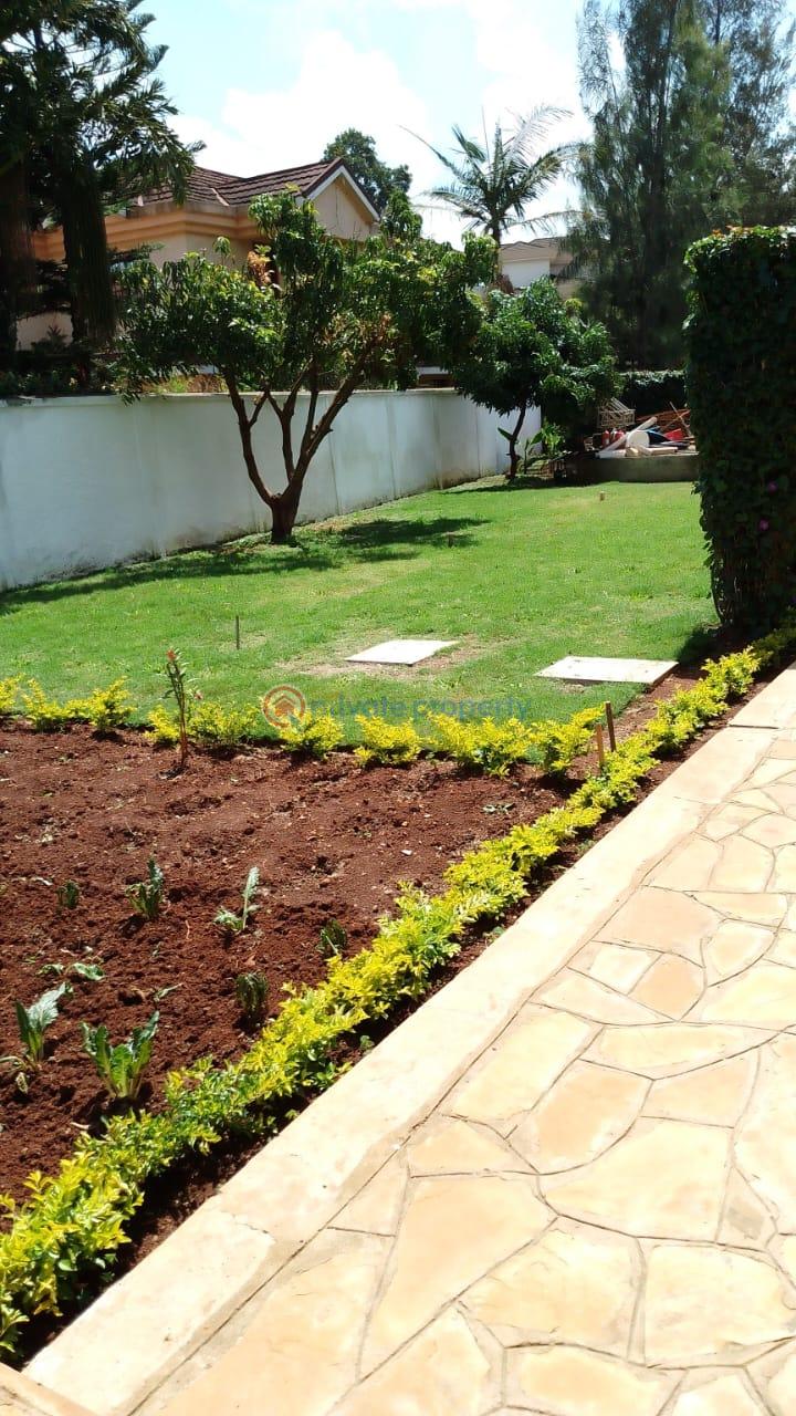 7 bedroom Townhouse For Sale Runda new Kitisuru Nairobi - 30