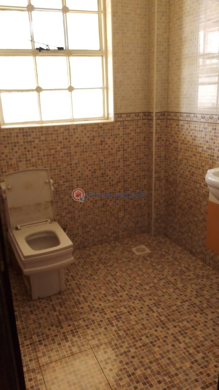 7 bedroom Townhouse For Sale Runda new Kitisuru Nairobi - 11