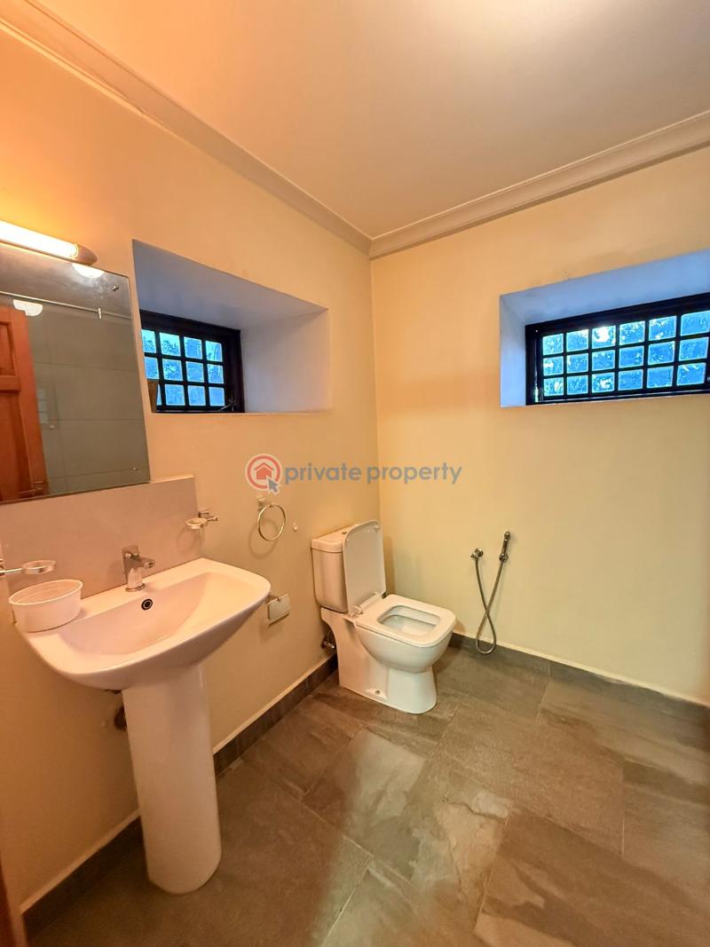 7 bedroom Townhouse For Sale Runda Estate Westlands Nairobi - 9