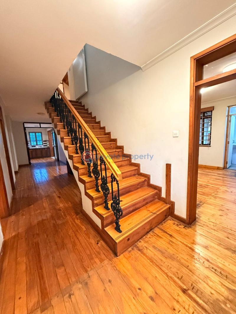 7 bedroom Townhouse For Sale Runda Estate Westlands Nairobi - 8