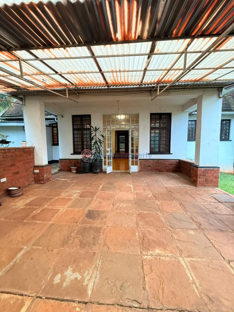 7 bedroom Townhouse For Sale Runda Estate Westlands Nairobi - 1