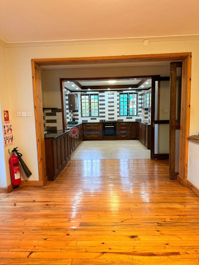 7 bedroom Townhouse For Sale Runda Estate Westlands Nairobi - 2
