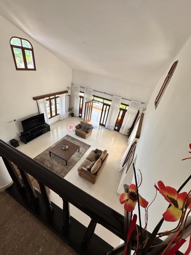 7 bedroom House For Sale Nyali Mombasa  - 0