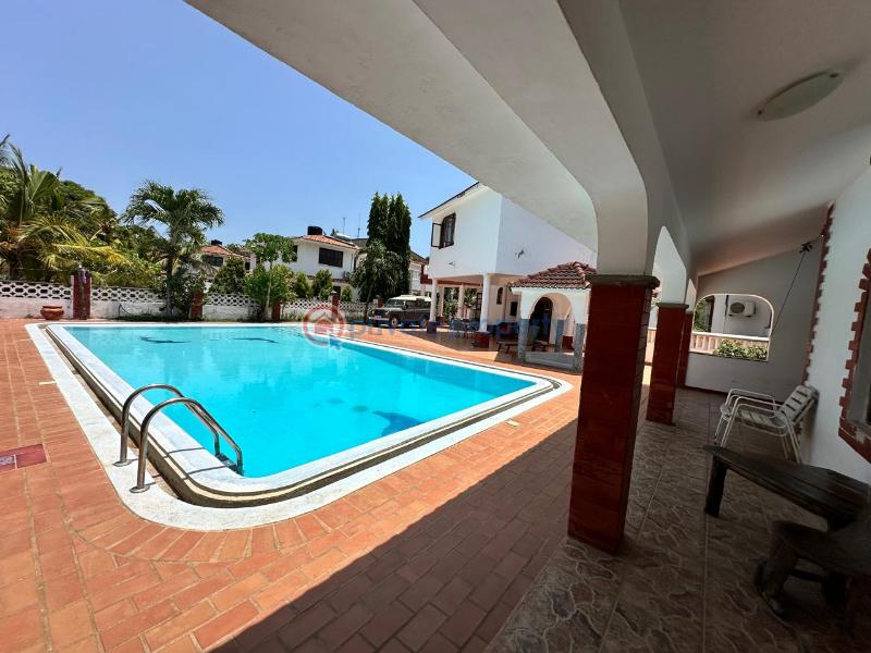 7 bedroom House For Sale Nyali Mombasa  - 13